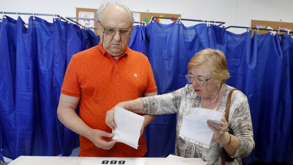 Rumunia wybiera prezydenta. Rusza powtórzone głosowanie