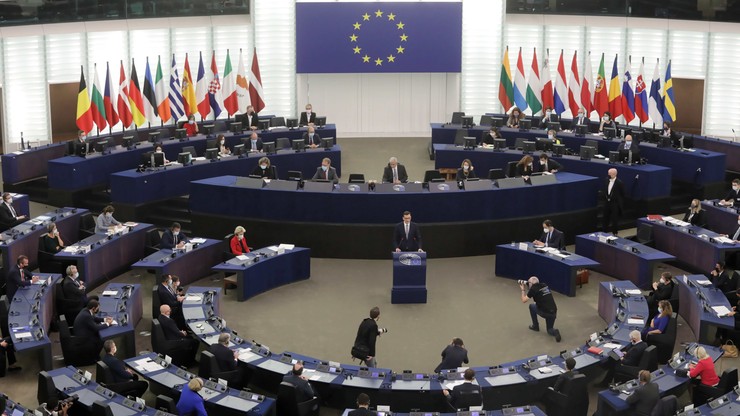Sassoli: PE pozwie KE za niestosowanie rozporządzenia ws. mechanizmu warunkowości w budżecie UE