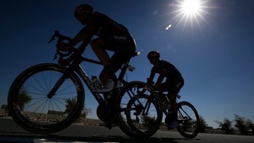 Dwóch francuskich kibiców jedzie do Kataru... rowerami