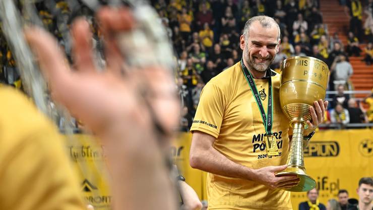 Kto trenuje drużyny w siatkarskiej PlusLidze?