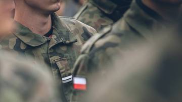 Obowiązkowa służba wojskowa powinna wrócić? Polacy zabrali głos