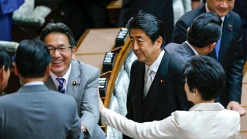 Japonia: zmiany w rządzie. Nacjonalistka ministrem obrony