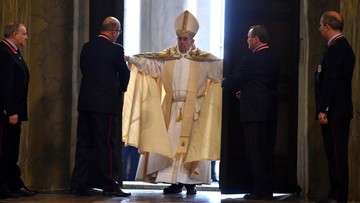 Papież otworzył Drzwi Święte w Watykanie inaugurując Rok Miłosierdzia