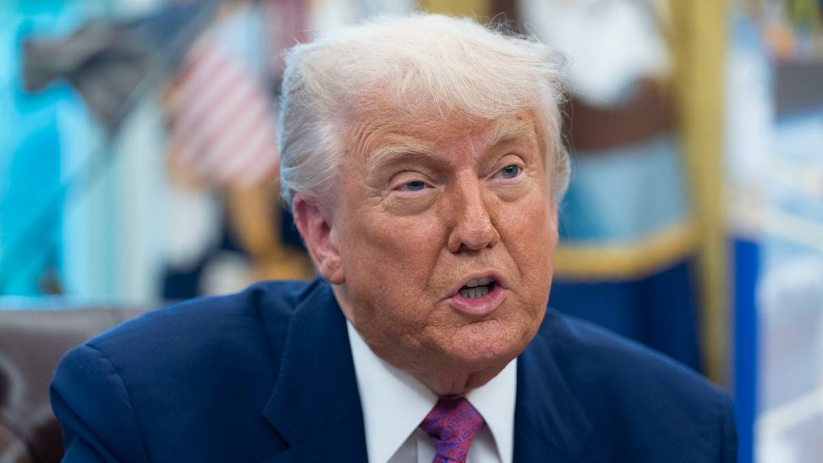 Trump zapowiada cła na Unię Europejską. Mówi o "potężnych barierach handlowych"