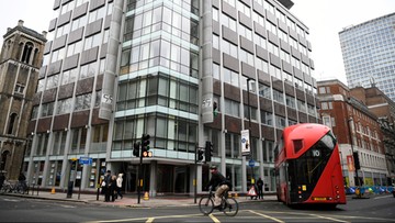 Cambridge Analytica ogłasza bankructwo po skandalu z Facebookiem