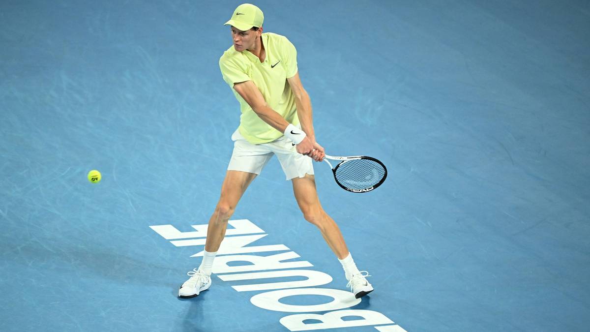 Trudny pierwszy set, a potem kontrola nad meczem. Jannik Sinner w finale Australian Open