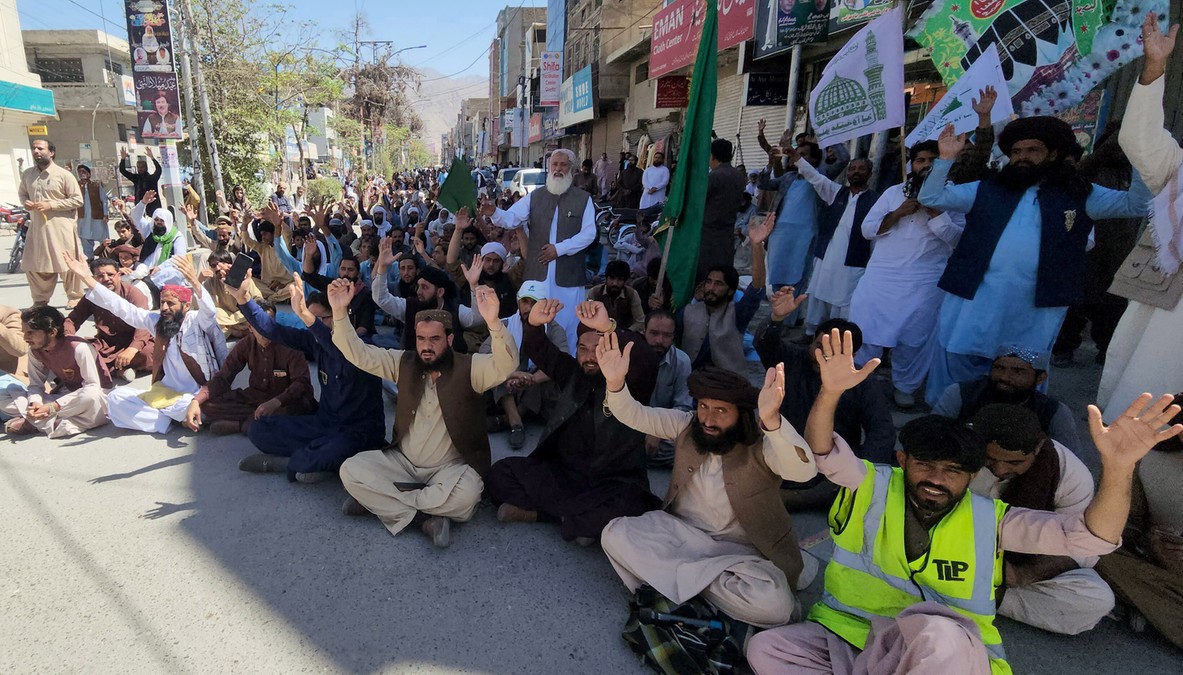 Pakistan. Rząd wyrzuca niemal dwa miliony Afgańczyków. Muszą opuścić domy