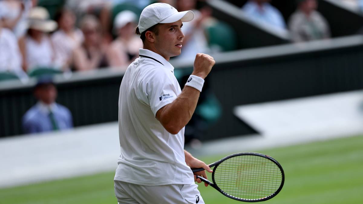 Fery i Zverev w półfinale Wimbledonu po trzysetowych zwycięstwach