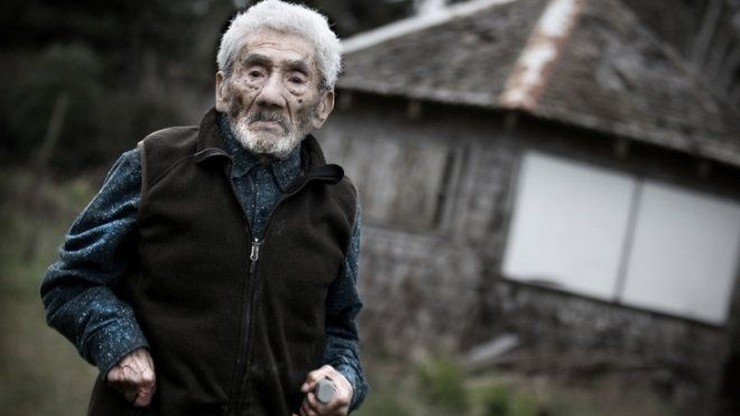 Zmarł mężczyzna uważany za najstarszego człowieka na świecie. Miał 121 lat