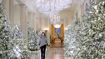 Biały Dom - wersja świąteczna. O wystroju zdecydowała Melania Trump