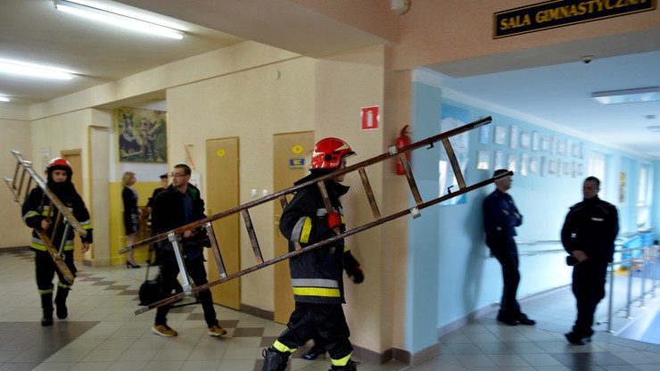 Policja ustala okoliczności podtrucia uczniów w szkole w Mielcu
