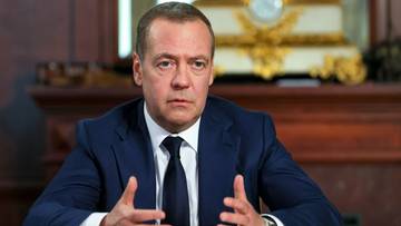 Głos z Kremla ws. Trumpa. "Poczekajmy, a może Macron przyzna nam rację"