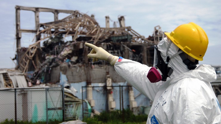 Ruszyło usuwanie radioaktywnej ziemi w mieście skażonym przez awarię Fukushimy. Mieszkańcy wrócą w 2020 roku