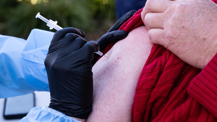 USA dopuściły drugą szczepionkę przeciw koronawirusowi. Chodzi o preparat Moderny