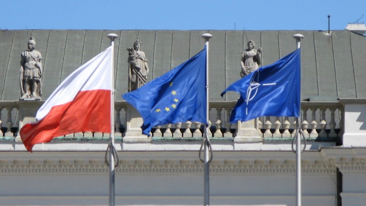 "Wall Street Journal": Polska nie wyjdzie z UE, ale może zostać członkiem drugiej kategorii