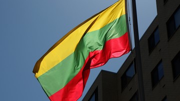 Wiceszef MSZ: brak wizyt prezydenta i premier na Litwie związany z sytuacją Polaków