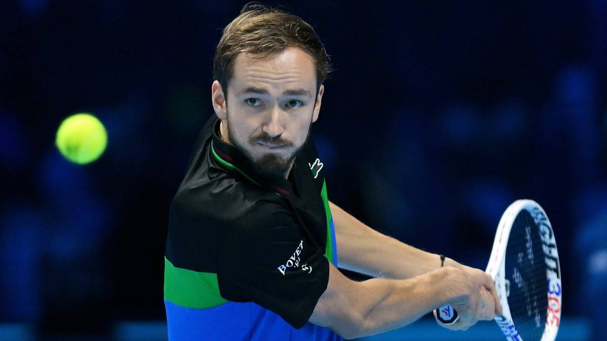 Pewne zwycięstwo Daniiła Miedwiediewa nad rodakiem w ATP Finals (WIDEO)