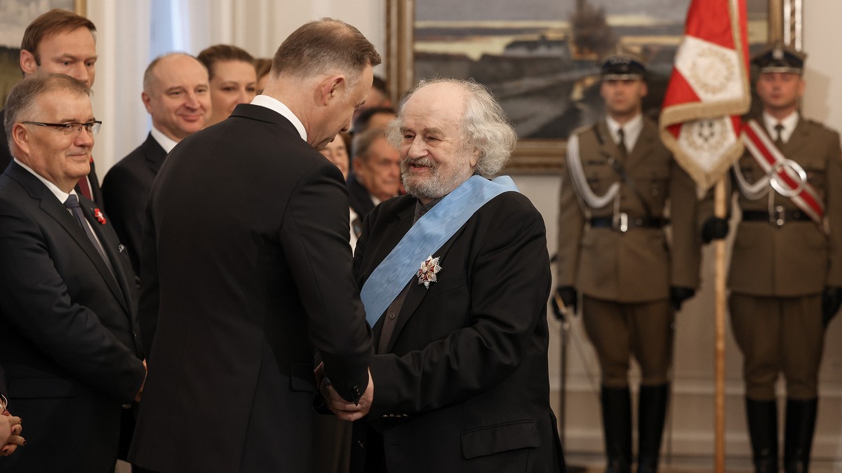 Ceremonia w Belwederze. Prezydent Andrzej Duda przyznał odznaczenia państwowe