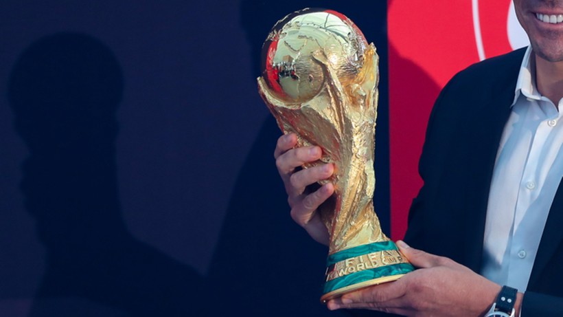 MŚ 2022: W Katarze skonfiskowano nielegalne podróbki Pucharu Świata