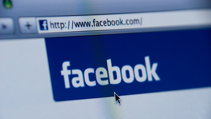 Władze coraz częściej ingerują w działalność Facebooka