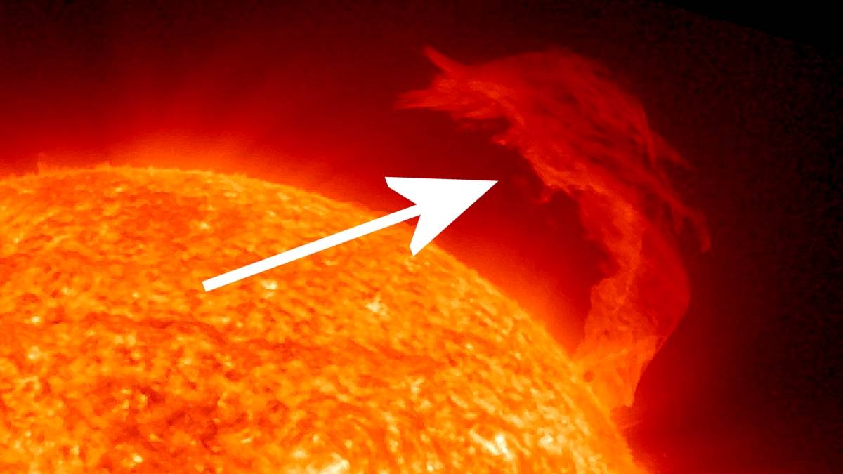 Coś oderwało się od Słońca. Jest dziesiątki razy większe od Ziemi