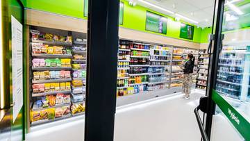 Skontrolowali setki etykiet cenowych. Trzy znane sieci sklepów pod lupą UOKiK