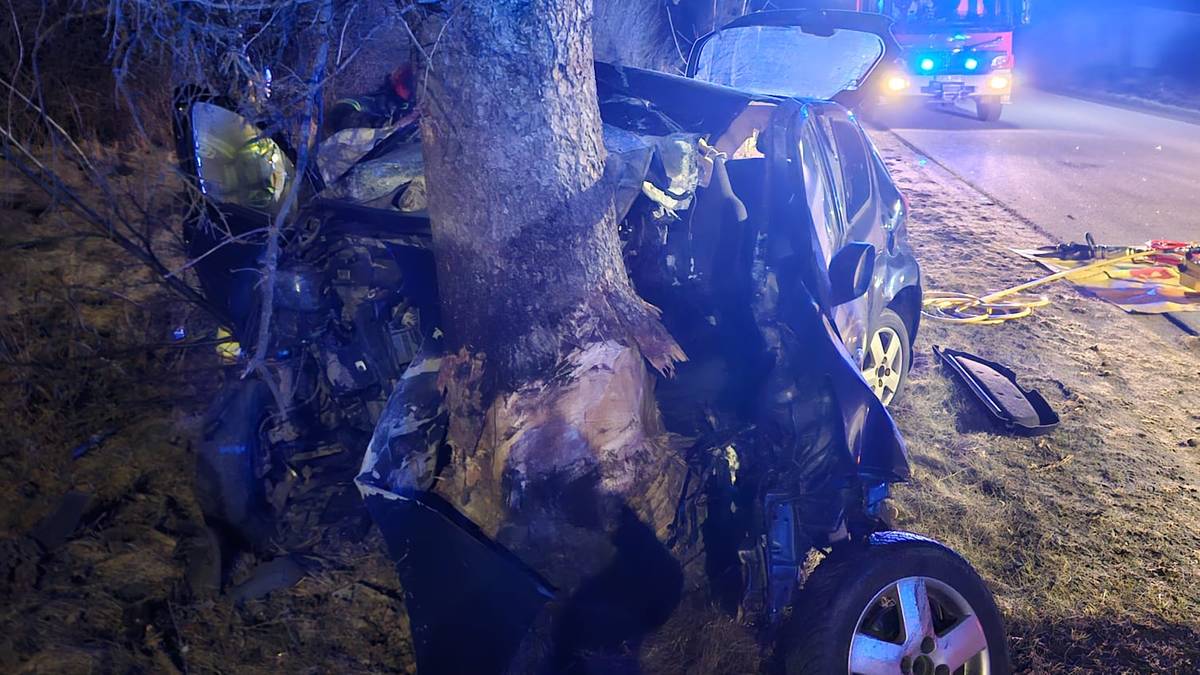 Tragiczny wypadek na Pomorzu. Nie żyje 17-latek, kierował bez uprawnień