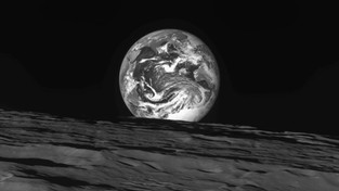 06.01.2023 05:56 Tak wygląda Ziemia widziana z powierzchni Księżyca. Ten widok po prostu zapiera dech