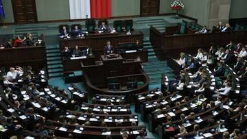 Zmiana na pozycji lidera. Nowy sondaż poparcia dla partii politycznych