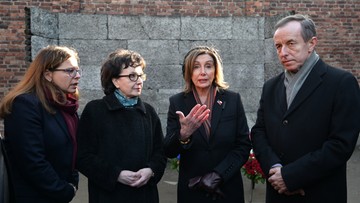 Przewodnicząca Izby Reprezentantów USA w Polsce. Odwiedziła Auschwitz