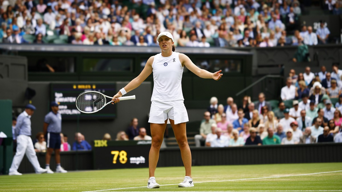 Przerwany ćwierćfinał Wimbledonu z udziałem Świątek