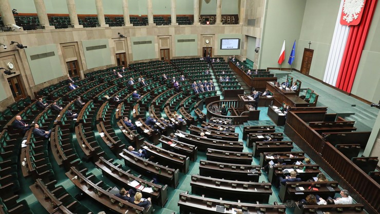 Projekt PiS o 30-krotności składki ZUS wycofany z Sejmu