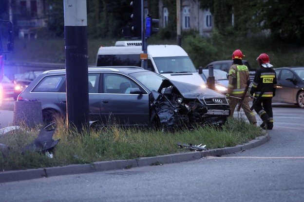 Groźny wypadek w Łodzi. Ucierpiało troje dzieci