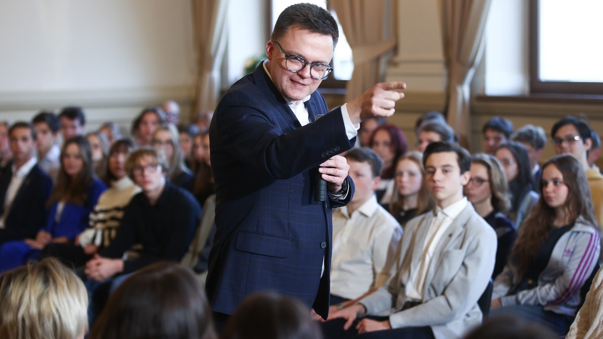 Szymon Hołownia przerażony "fejmem" wokół Sejmu. "Traktuję siebie użytkowo"