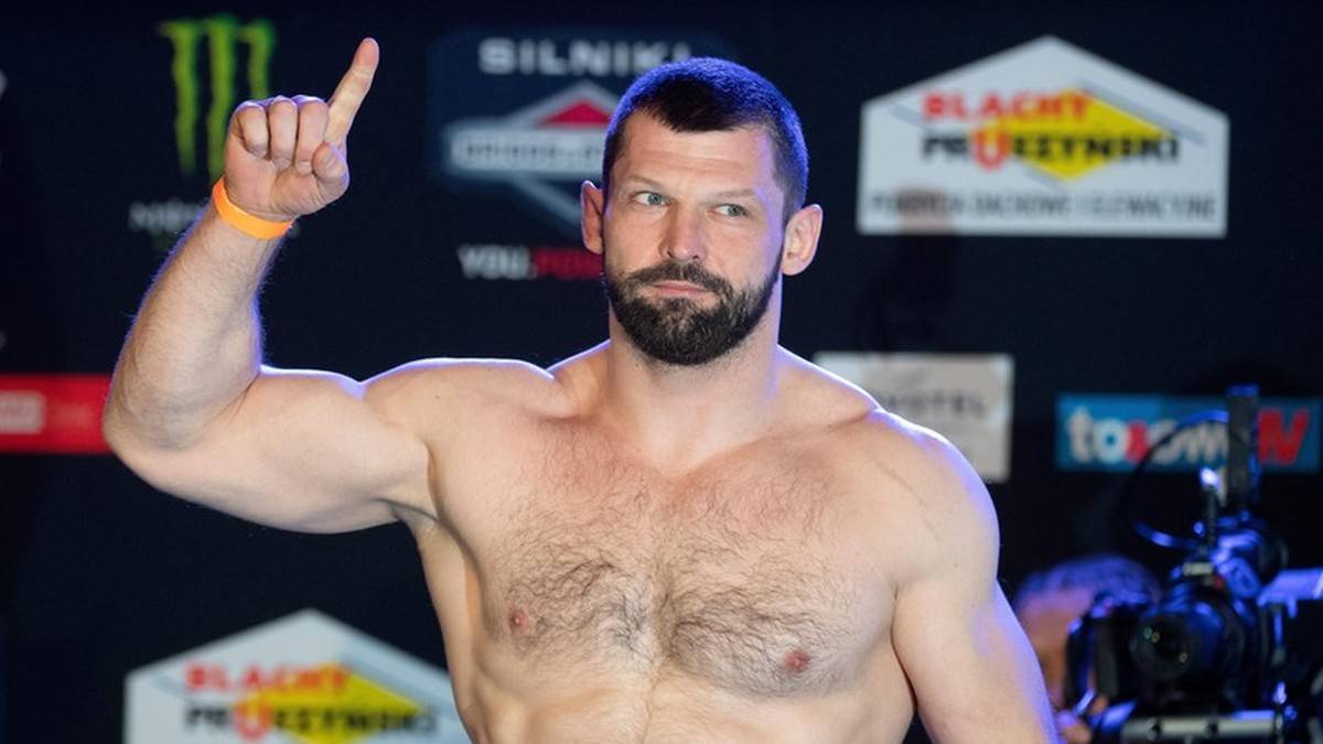 Piekielna siła i konsekwencja! Tak walczy Szymon Kołecki (WIDEO)