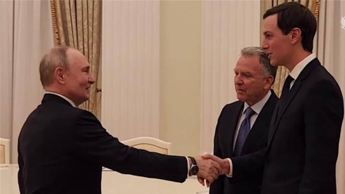 Amerykanie przybyli do Moskwy. Rozpoczęło się spotkanie z Putinem