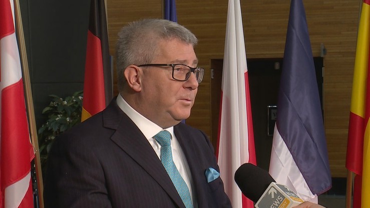 Maile i ulotki - Czarnecki walczy o utrzymanie fotela wiceszefa europarlamentu