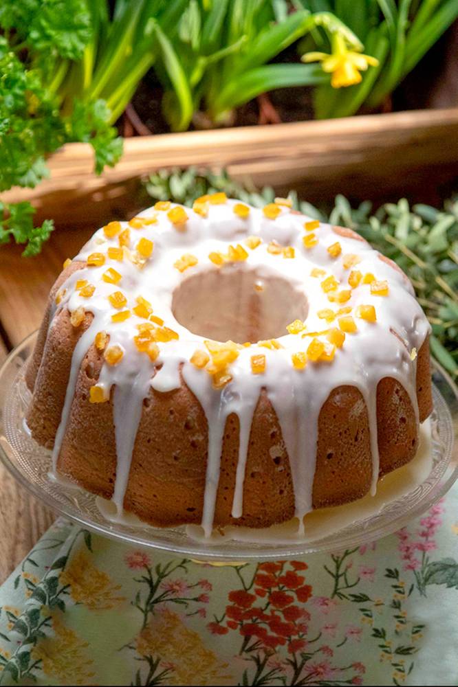 2026-03-27 Babka z białek z „Ewa gotuje”. Ozdoba wielkanocnego stołu