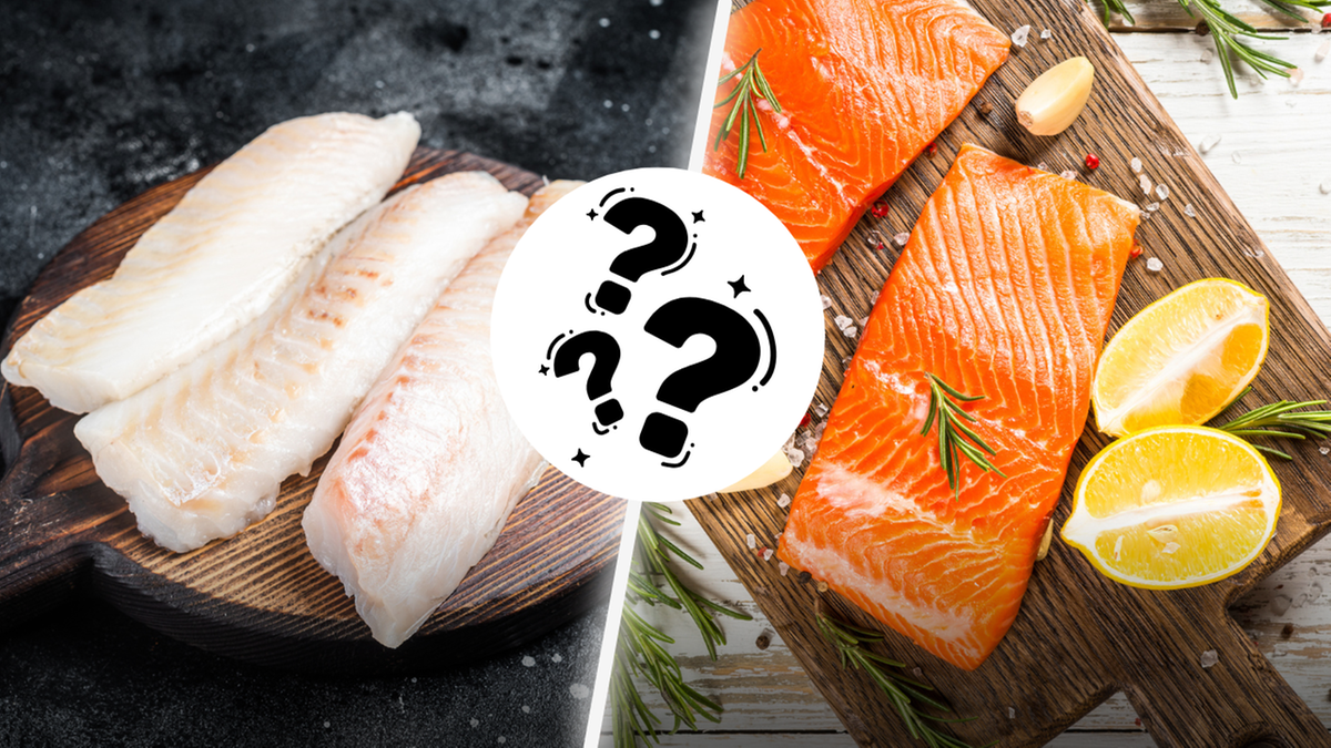 Kawałki białej ryby obok filet&oacute;w łososia z cytryną, symbol zapytania pośrodku.
