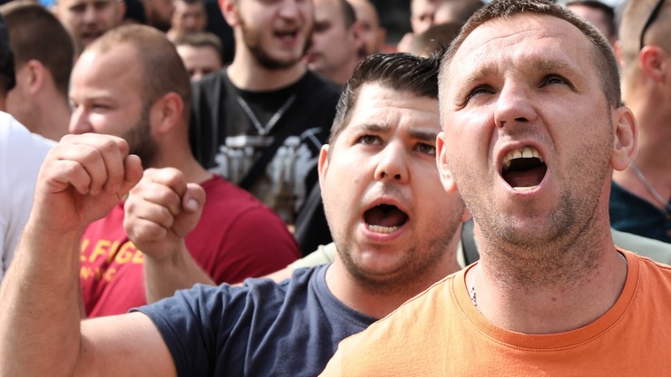 Górnicy demonstrowali przed siedzibą Polskiej Grupy Górniczej. Chcą 1000 zł podwyżki