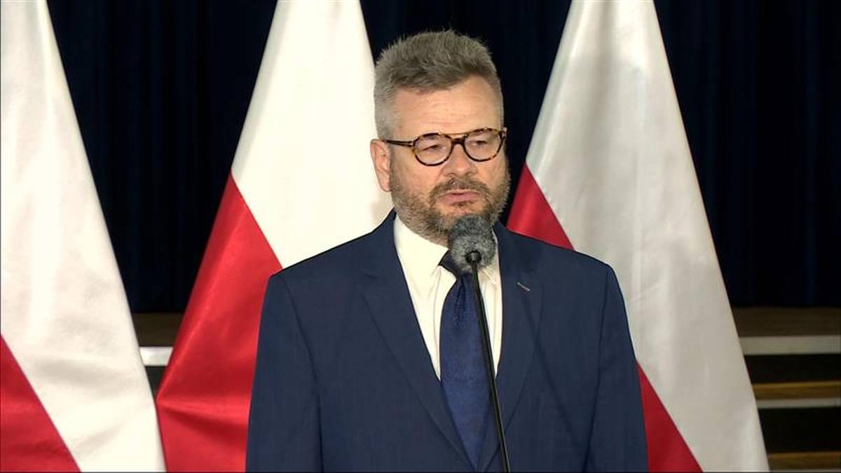 Prokuratura po katastrofie F-16. "Znaleziono czarną skrzynkę"