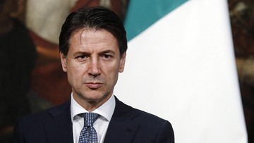 Premier Włoch odwołał swoją pierwszą zagraniczną wizytę. "Nie ma warunków" do spotkania z Macronem