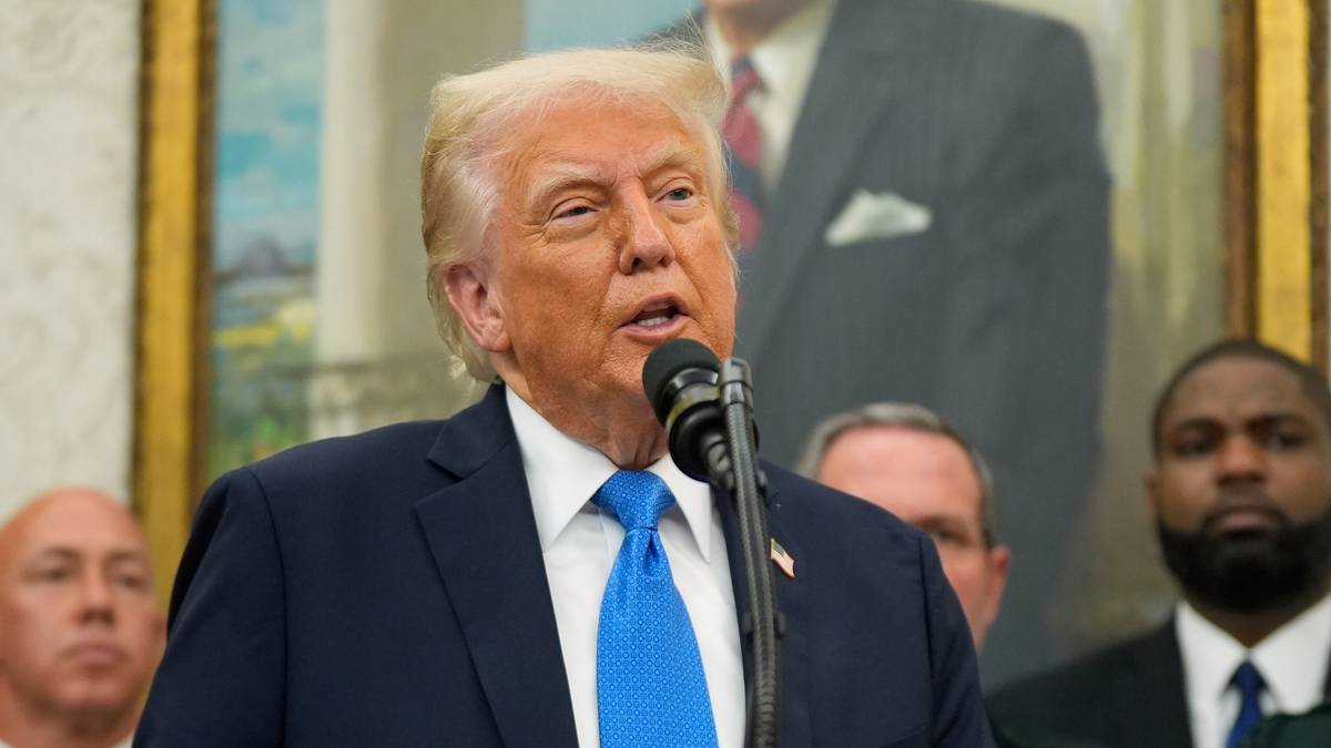 "Dobrowolna deportacja" z USA. Setki tysięcy Ukraińców zagrożonych nowym planem Trumpa