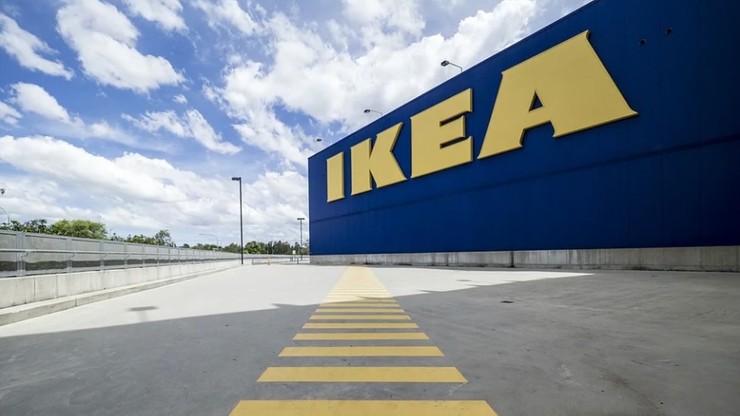 IKEA sprzeda fabryki, zamknie biura i zredukuje personel w Rosji
