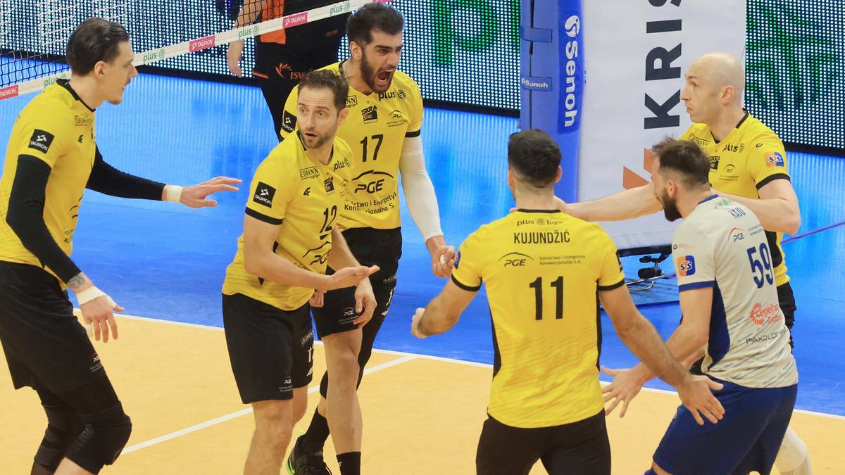 PlusLiga: PGE GiEK Skra Bełchatów - Steam Hemarpol Norwid Częstochowa. Relacja na żywo