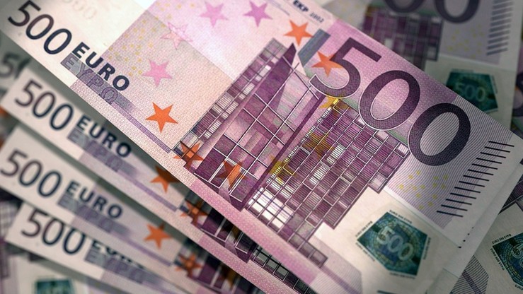UE straciła 888 mln euro w wyniku oszustw finansowych w 2015 r.