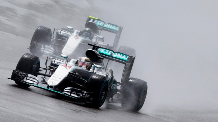 GP Wielkiej Brytanii: Hamilton najszybszy na Silverstone!