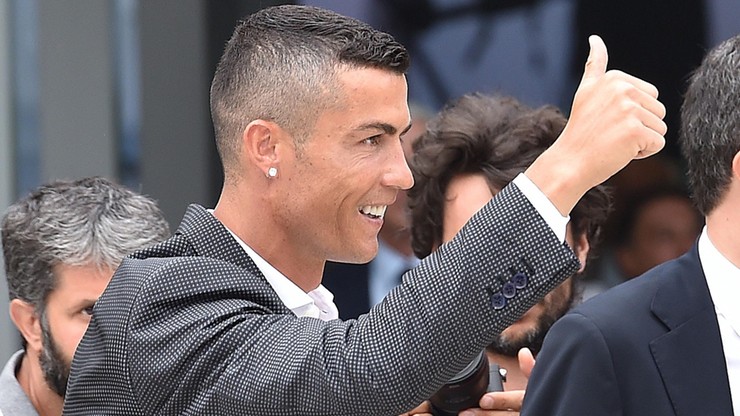 Kibice do Ronaldo: Daj nam Ligę Mistrzów. CR7 już po badaniach