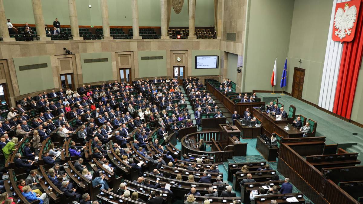 Wybór nowego prezesa IPN trwa. Głosowanie usunięte z harmonogramu