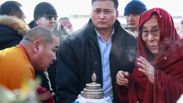 Tłumy podczas wizyty dalajlamy w Mongolii; Pekin protestuje